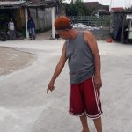 WARGA MENUNJUK JALAN RETAK RETAK