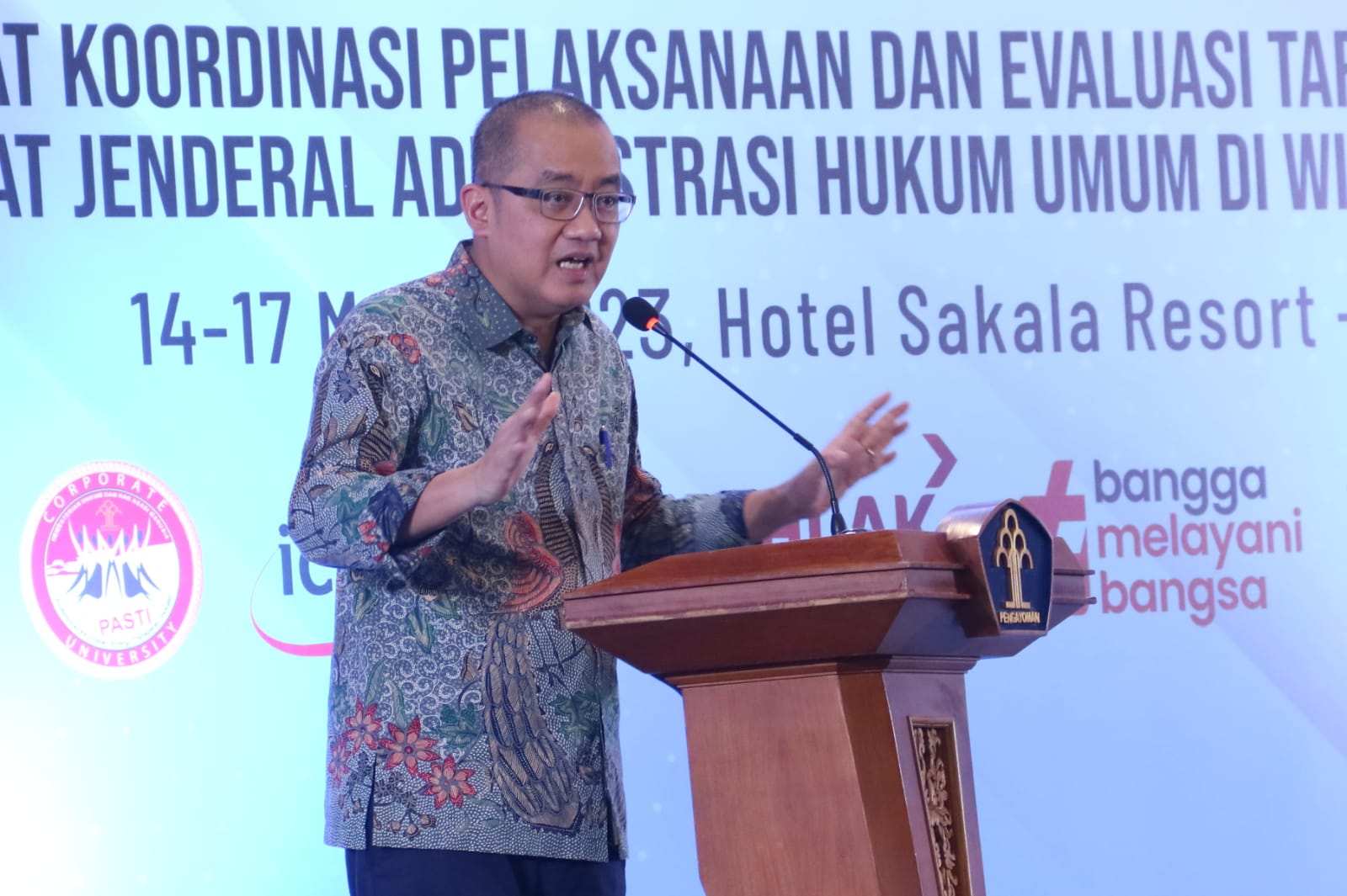 Teks foto : rapat koordinasi