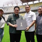 Teks foto : menerima surat izin diperbolehkan kembali main di GBT