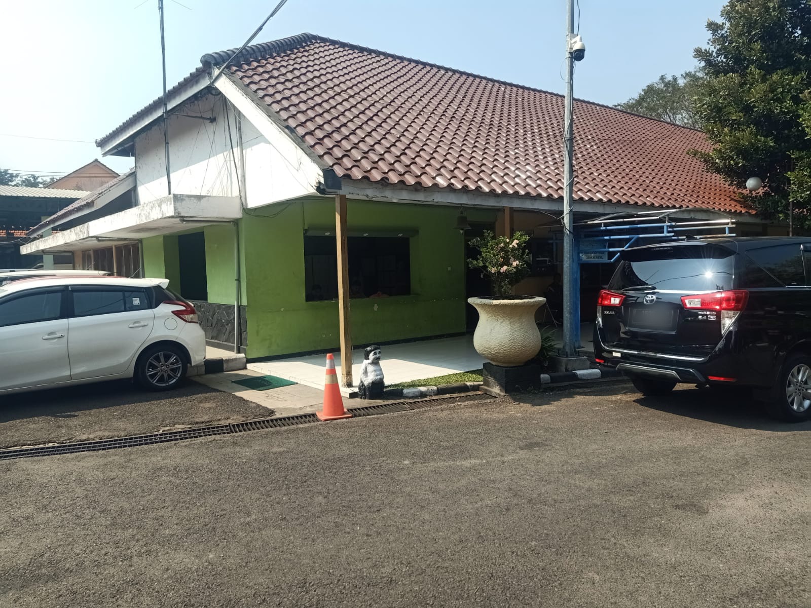 Teks foto : pos jaga pendopo Kabupaten Sidoarjo