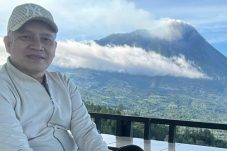 Mantan Direktur Utama PT PLN Batubara, Khairil Wahyuni, SH, MBAEx Dirut PLN Khairil