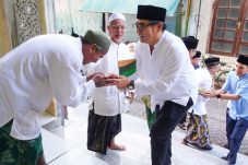 Masjid Sekitar Petrokimia Gresik Dapat Bantuan Uang Tunai