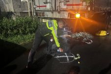 Hantam Truk Mogok di Jalan Raya Sarirogo, Pemuda Asal Taman Sidoarjo Tewas