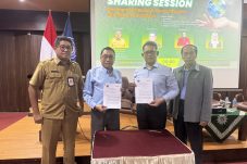 Tak Hanya Teori, Tjiwi Kimia Bersama Umsida Dorong Inovasi Teknologi Ramah Lingkungan