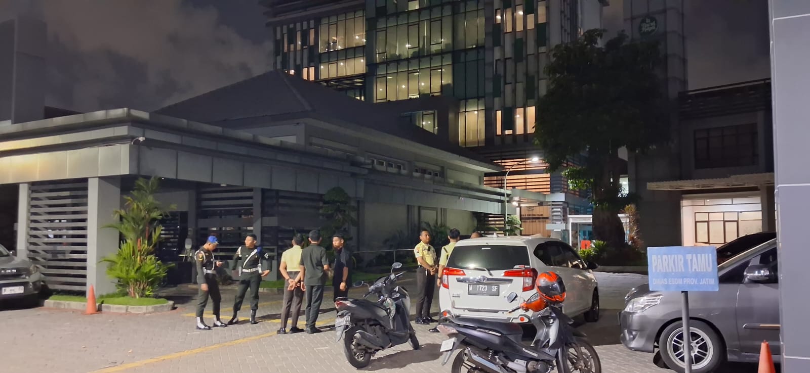 Kejati Jatim Geledah Kantor ESDM, Buru Bukti Dugaan Pungli Perizinan