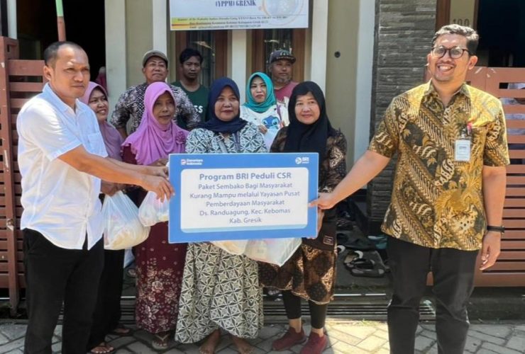 BRI Salurkan Bantuan Sembako Rp 260 Juta untuk Masyarakat Gresik