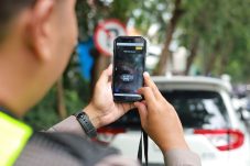 Satlantas Polres Gresik Resmi Operasikan ETLE Handheld