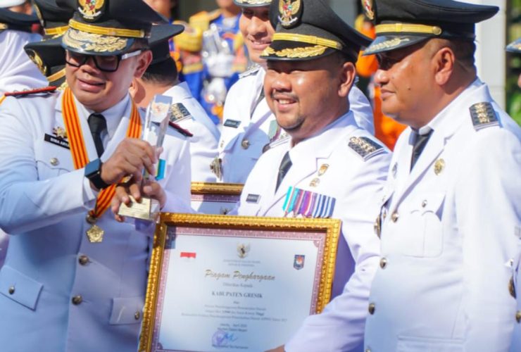 Pemkab Gresik Raih Predikat Kinerja Tinggi EPPD 2026