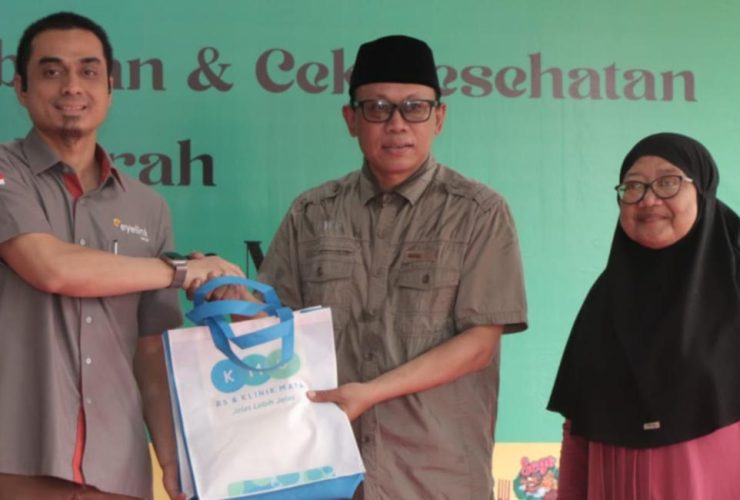 Didukung PTFI Baksos Kesehatan Komunitas Wartawan Grisse Didatangi Ratusan Warga