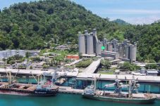 SIG Ekspor 11.275 MT Semen ke Reunion Island Prancis