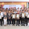 Kapolres Gresik Beri Penghargaan 12 Anggota dan 2 Warga Sipil