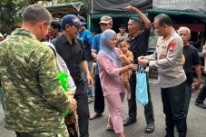 Kapolda Metro dan Pangdam Bangun Komunikasi dengan Warga