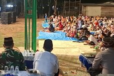 Perkuat Sinergi Kebersamaan, Babinsa Sidorejo Ngawi Hadiri Pengajian 1 Muharram
