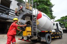 SIG Bidik Peluang Renovasi dan Hunian Perkotaan dengan Beton MiniMix