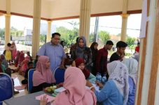 Ada 7 Layanan Kependudukan di Festival Tumpeng Nasi Krawu KWGe