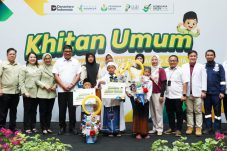 Petrokimia Gresik Khitan Gratis 100 Anak Sekitar Perusahaan