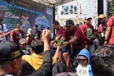 Tumpeng Nasi Krawu Komunitas Wartawan Grisse Masuk Rekor Dunia