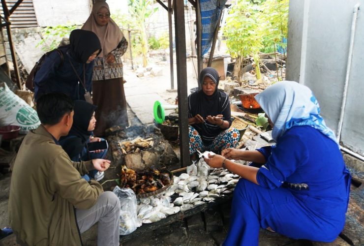 SIG Berdayakan Masyarakat dan Tumbuhkan 36 UMKM Desa Glondonggede Tuban