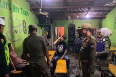 Satpol PP Gresik Tes Narkoba dan HIV Puluhan Penjaga Kafe