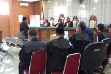 Pledoi Ade Kunang, Kuasa Hukum Klaim Unsur Suap Rp8,5 Milyar Tak Terbukti