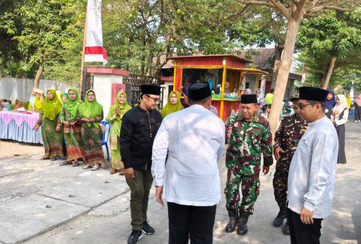 Babinsa Posramil Gerih Amankan Pengajian Umum Peringati HUT RI Ke-81