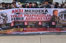 Massa Sampaikan Aspirasi di PN Jaksel, Minta Praperadilan Febrie Adriansyah Ditolak