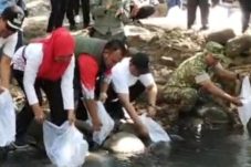 Danramil Paron Dampingi Kajari Ngawi dalam Bakti Sosial Hari Bhakti Adhyaksa ke-66