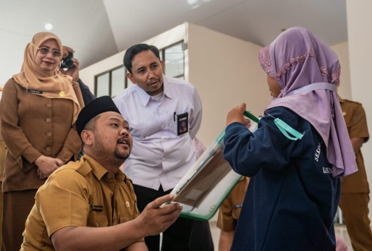 Mensos Apresiasi Pemkab Gresik Jangkau Siswa Sekolah Rakyat Keluarga Prasejahtera