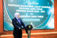 Gubernur Khofifah Dorong BAZNAS Jatim Ubah Zakat Jadi Pengungkit Kemandirian