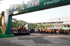 Ribuan Orang Ikuti Gerak Jalan Petrokimia Gresik di Tiga Kota