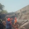 Gara-gara Sampah Sebuah Rumah di Kota Gresik Ludes Terbakar