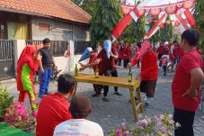 Lomba Agustusan Bagi Warga Desa Samirplapan Gresik Adalah Ruang Bersilaturahmi