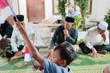 Warga Desa Palebon Gresik Gelar Tasyakuran Kemerdekaan Secara Serentak