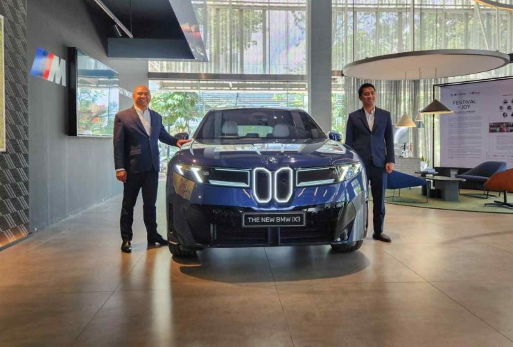 BMW iX3 Neue Klasse Resmi Hadir di Jawa Timur