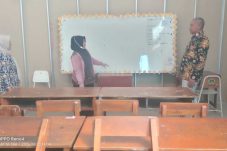 Sekolah Direvitalisasi 387 Siswa Sementara Belajar di Gedung Serbaguna Desa Kepatihan
