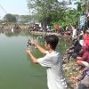Mancing Bareng Alpian, 2.000 Ekor Lele Ditebar, Ratusan Warga Tumpah ke Empang