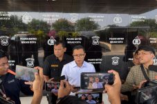 Polres Metro Bekasi Kota Tetapkan 3 Tersangka Penggelapan Saldo TikTok Vilmei