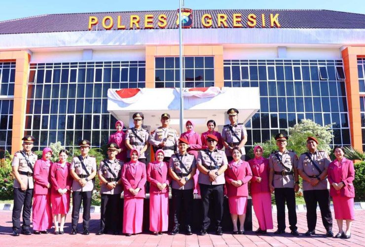 Kapolres Gresik Pimpin Sertijab PJU dan Kapolsek 14 Personel Bergeser