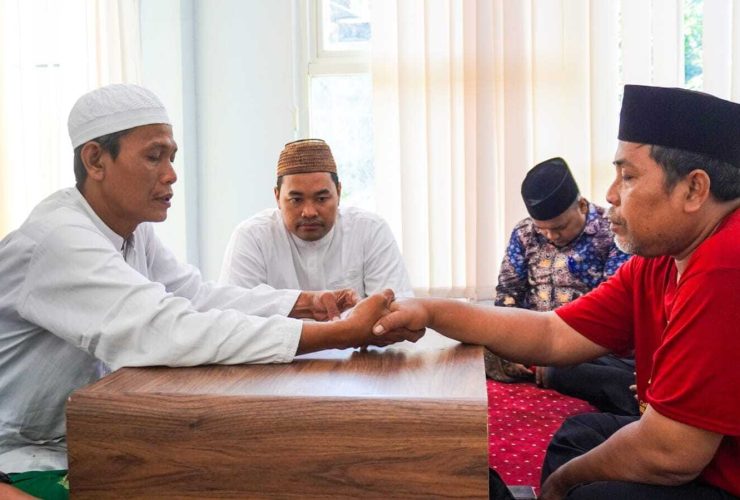 Datangi Kantor MUI Gresik Isa Mantap Memeluk Islam
