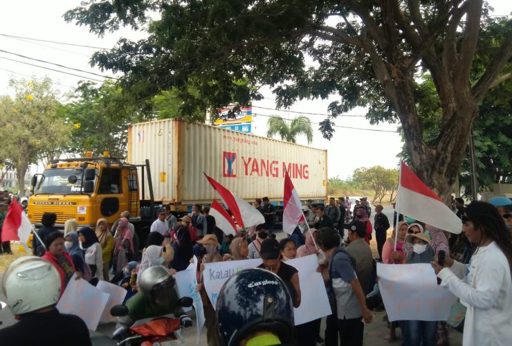 Warga Pranti Geruduk BPN Sidoarjo, Tuntut Sertifikat Tanah Segera Terbit