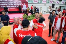 Gresik Lepas 187 Atlet dan Ofisial POPDA dan PEPARPEDA Jatim
